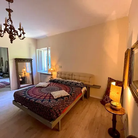 فندق مبيت وإفطار A Casa Di Maica 4*