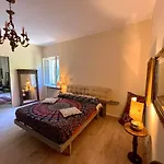 فندق مبيت وإفطار A Casa Di Maica 3*
