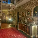 فندق مبيت وإفطار A Casa Di Maica 3*