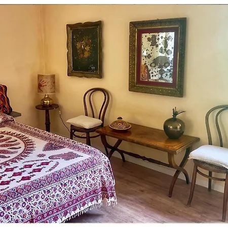 Alojamento de Acomodação e Pequeno-almoço A Casa Di Maica 4*