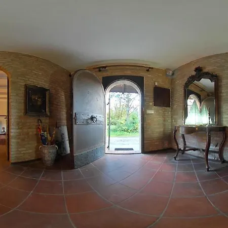 A Casa Di Maica فندق مبيت وإفطار فيرّارا