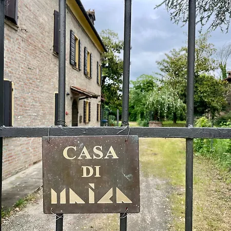 Alojamento de Acomodação e Pequeno-almoço A Casa Di Maica Ferrara