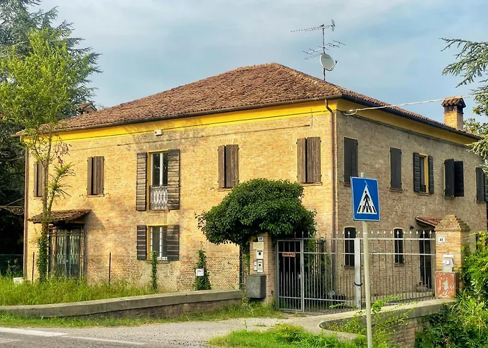 A Casa Di Maica Bed & Breakfast 3*