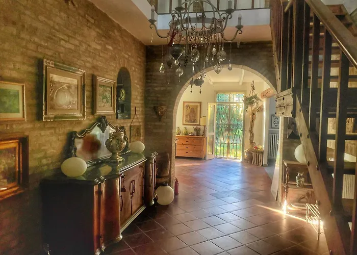 A Casa Di Maica Bed & Breakfast 3*